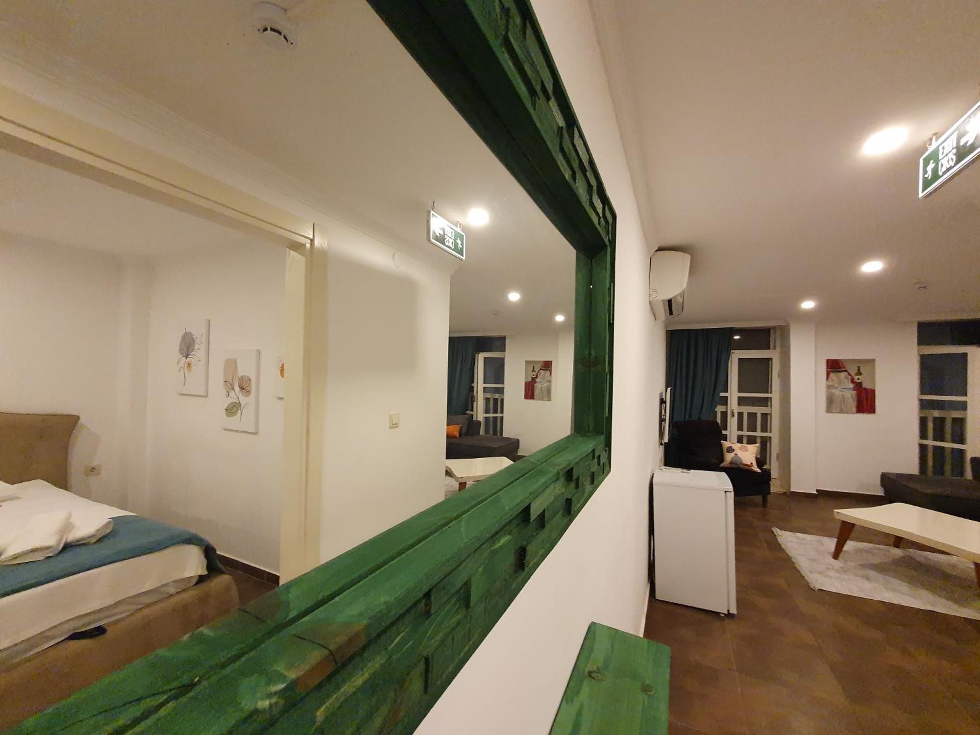 Leyla Suite Alacatı Bagian luar foto